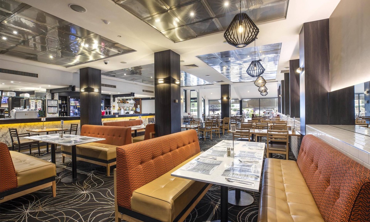 Altona North Hotel | Nightcap at Millers Inn