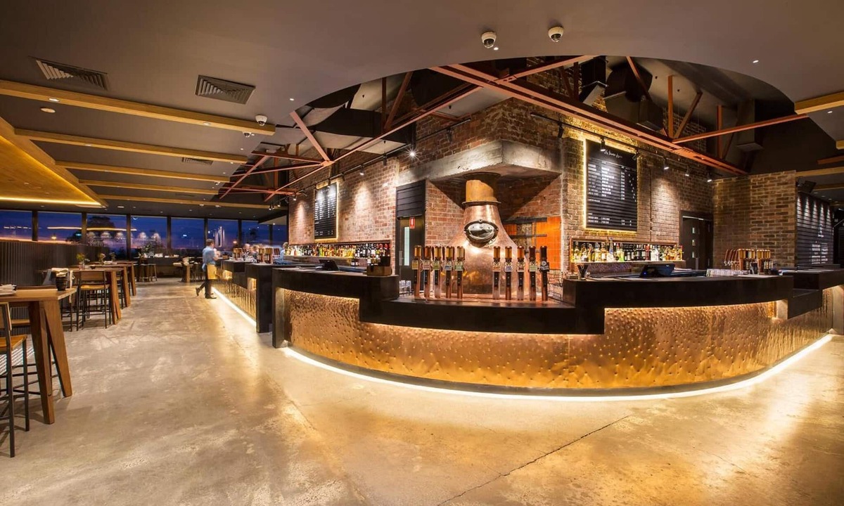 Frankston Hotel | Nightcap at The Cheeky Squire