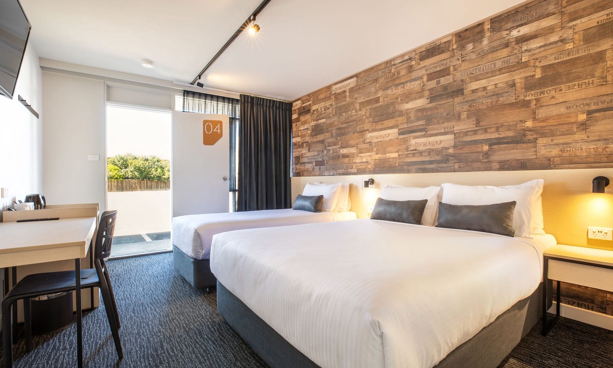 Laverton North Hotel | Nightcap at Westside Hotel