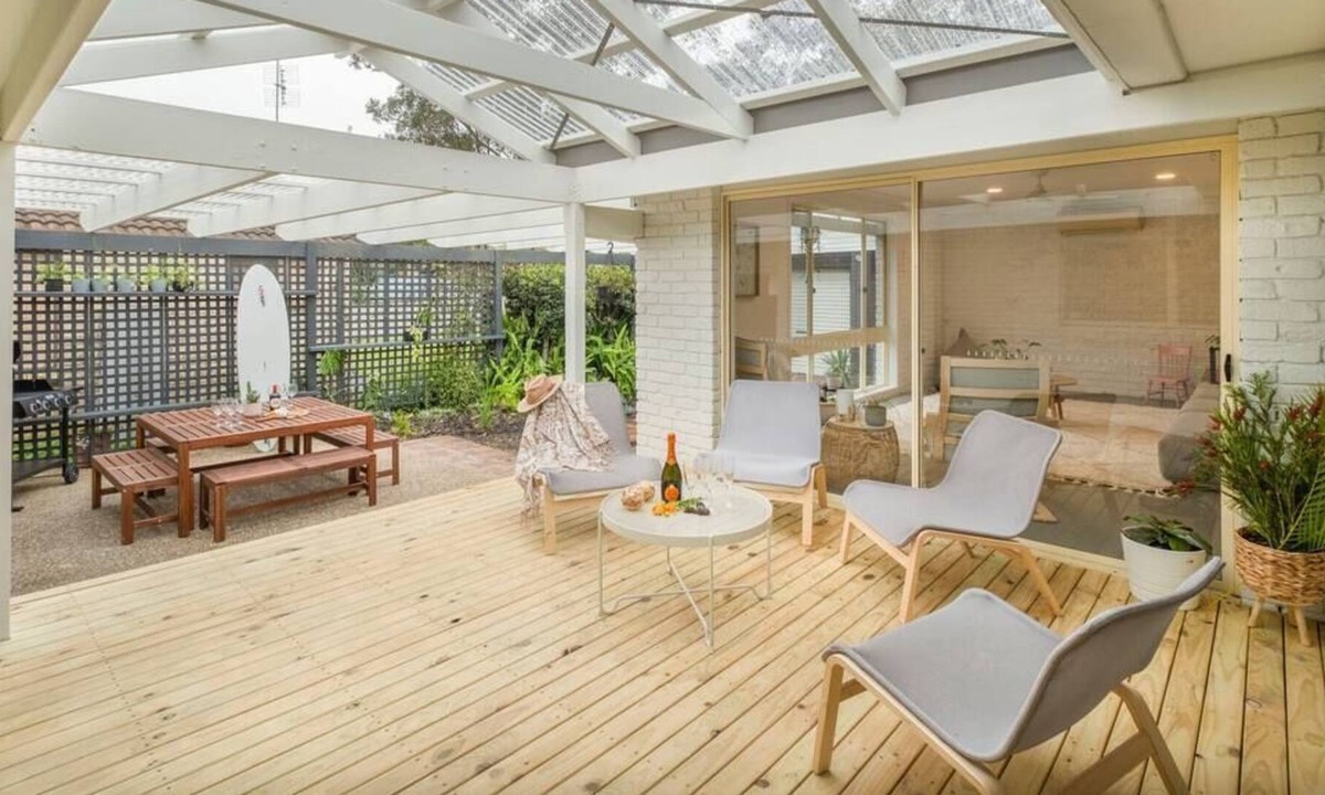 Narrawallee House | Nomads at Narrawallee. Hamptons Style Near Mollymook
