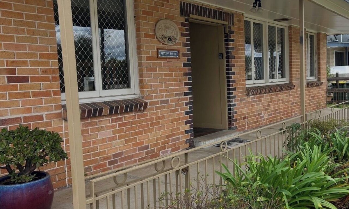 Beaudesert House | O'Flynn House - Centrally Located in Beaudesert