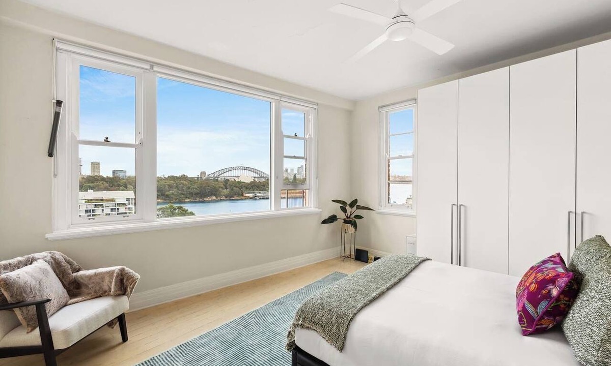 Potts Point Apartment | Oak Lane Embrace Spectacular Sydney Harbour Views