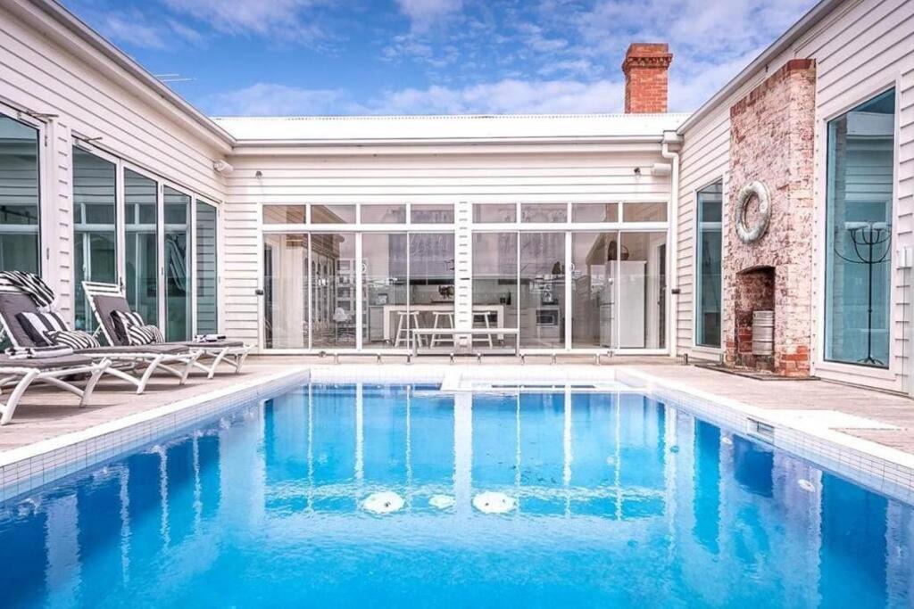 Sorrento House | Ocean Beach House Sorrento - Luxury with Heated Pool and Spa