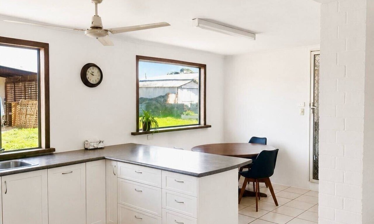 Leeman House | Ocean Breeze- 25 min to Jurien Bay Coastal Retreat