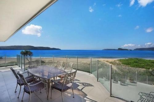 Umina Beach House | Ocean View on the Esplanade