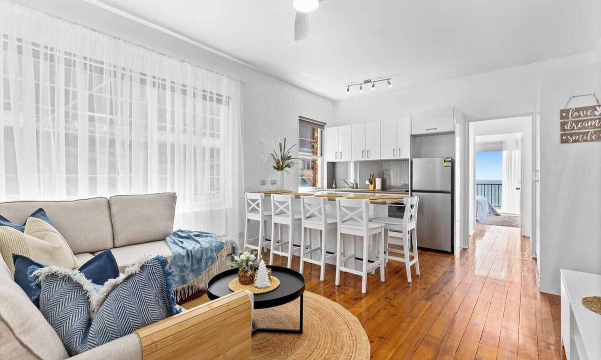 Cronulla Apartment | Oceanfront 2-Bedroom Cronulla
