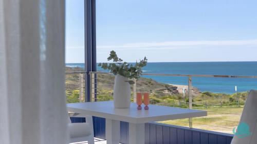 Caves Beach House | Oceanview Beach House
