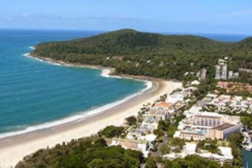 Noosa Heads Apartment | On Hastings Street, Noosa Heads Apartment Suite