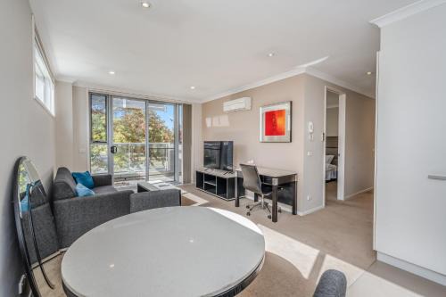 Braddon Apartment | One Bedroom Apartment in Braddon