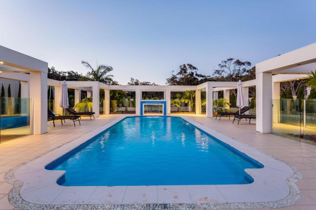 One Mile House | One Mile Mansion - Private Coastal Retreat