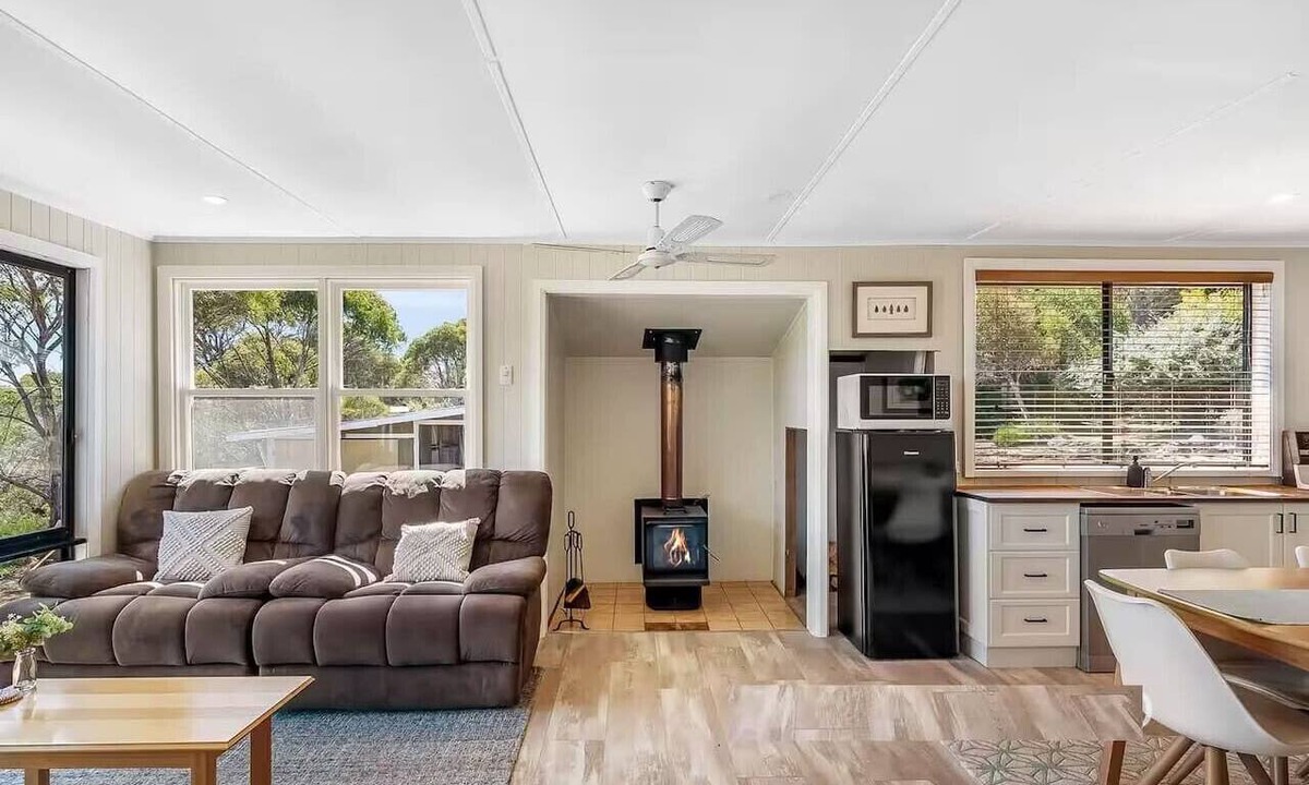 Miena Cabin | One One Three - Great Lake