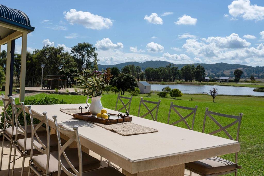 Erudgere House | Orana Grove - Luxury Mudgee Vineyard Retreat - 8 guests