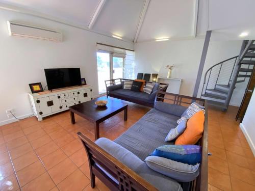 Exmouth Villa | Osprey Holiday Village Unit 112