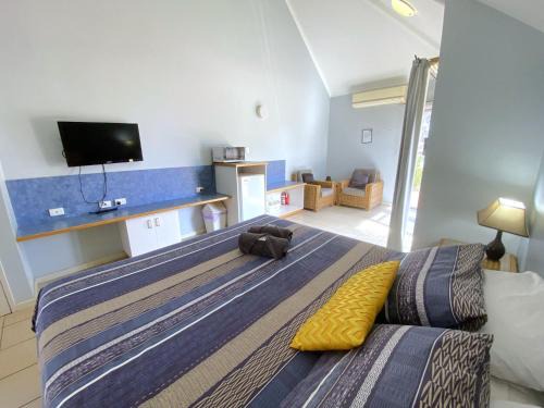 Exmouth Villa | Osprey Holiday Village Unit 222 1 Bedroom