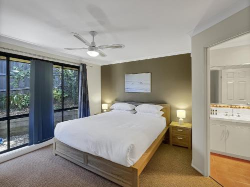 Batehaven House | Our Haven: 4-Bed Escape Near Beach & Mogo Trails