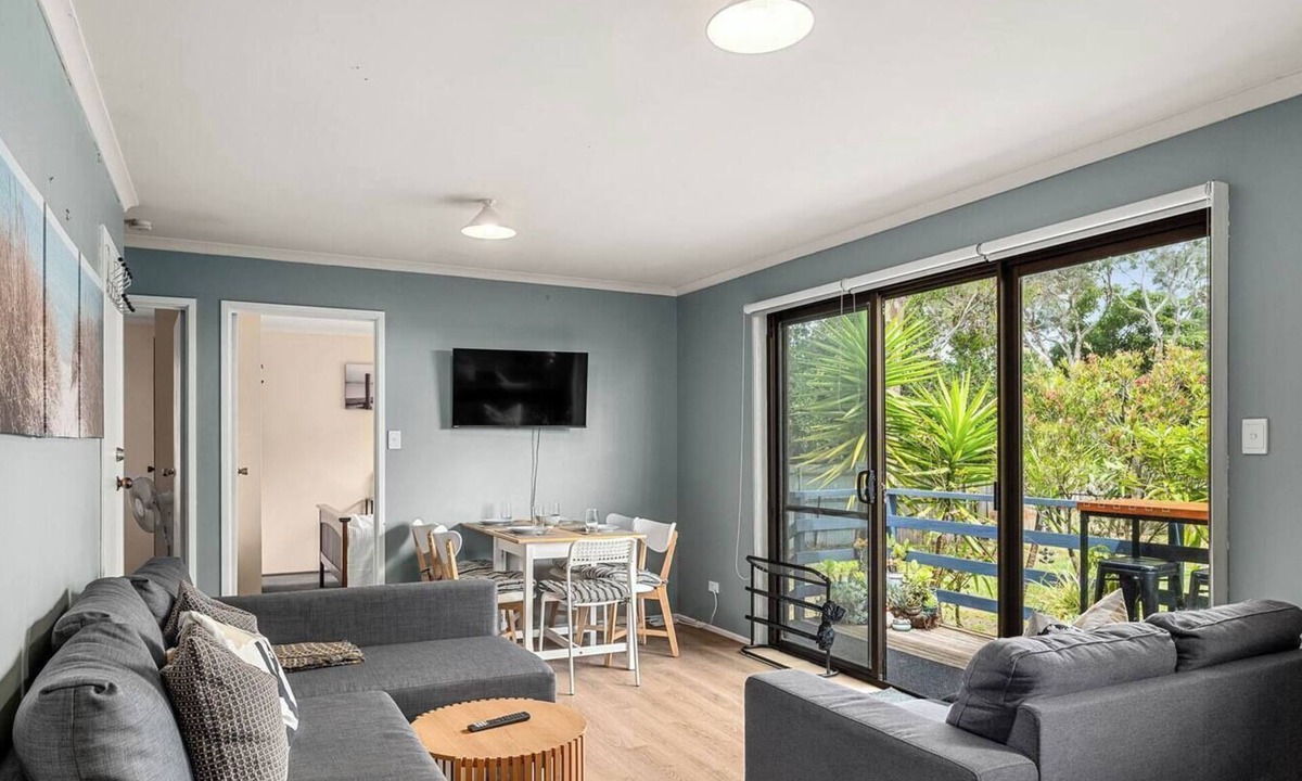 Cowes Cottage | Our Little Ti Tree Retreat - Cosy 3 Room Cottage
