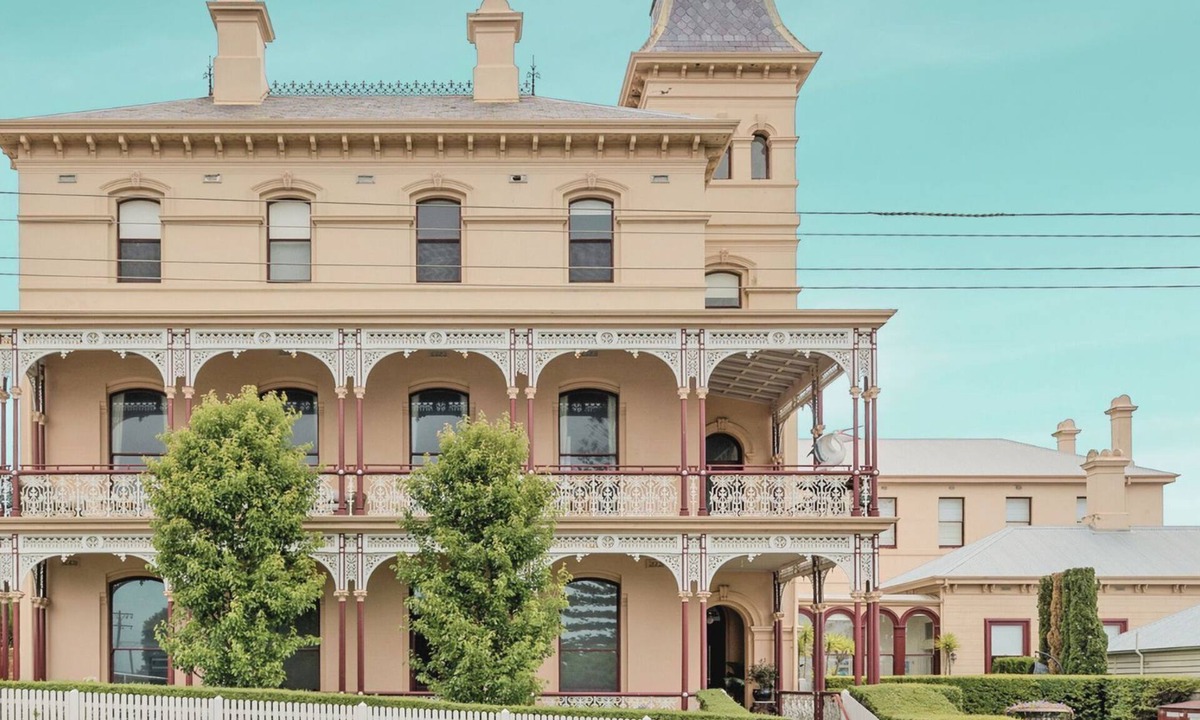 Queenscliff Apartment | Ozone Tower in Queenscliff