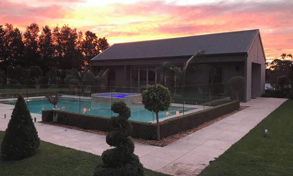 Duffys Forest Cottage | Paradise Country Living, Nature Retreat near Beaches & Private Chef Fine Dining