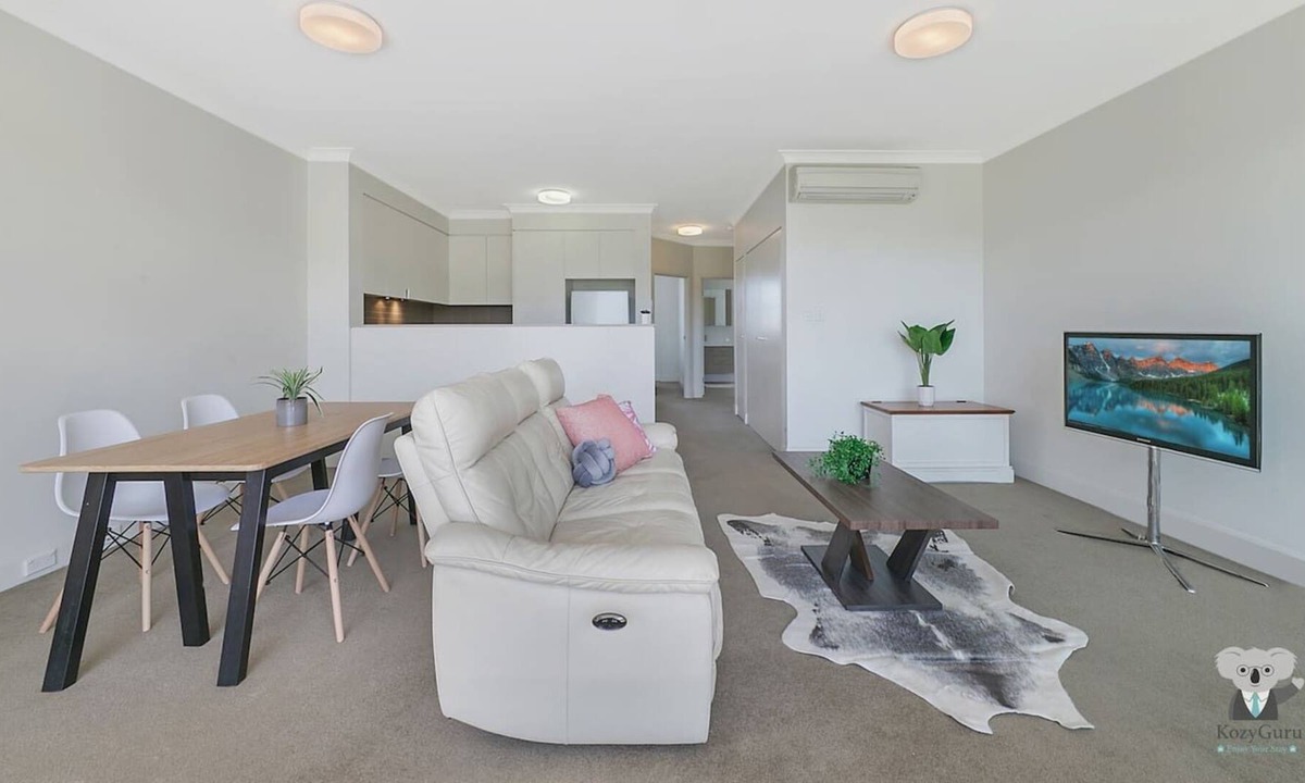 Breakfast Point Apartment | Parkland View Cosy 2 Bed APT Free Parking Nbp033
