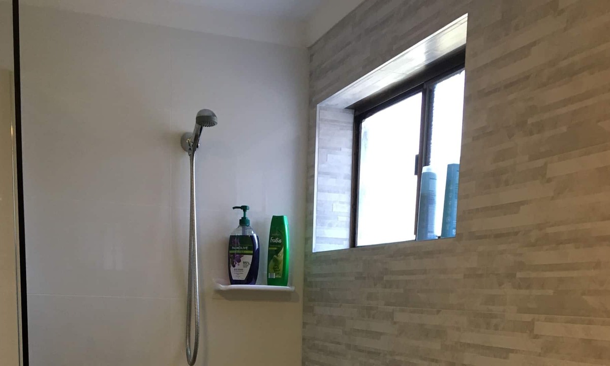 East Victoria Park Apartment | Parkline Perth One Bedroom Apartment Deluxe -Great Location, Small Quiet Gated