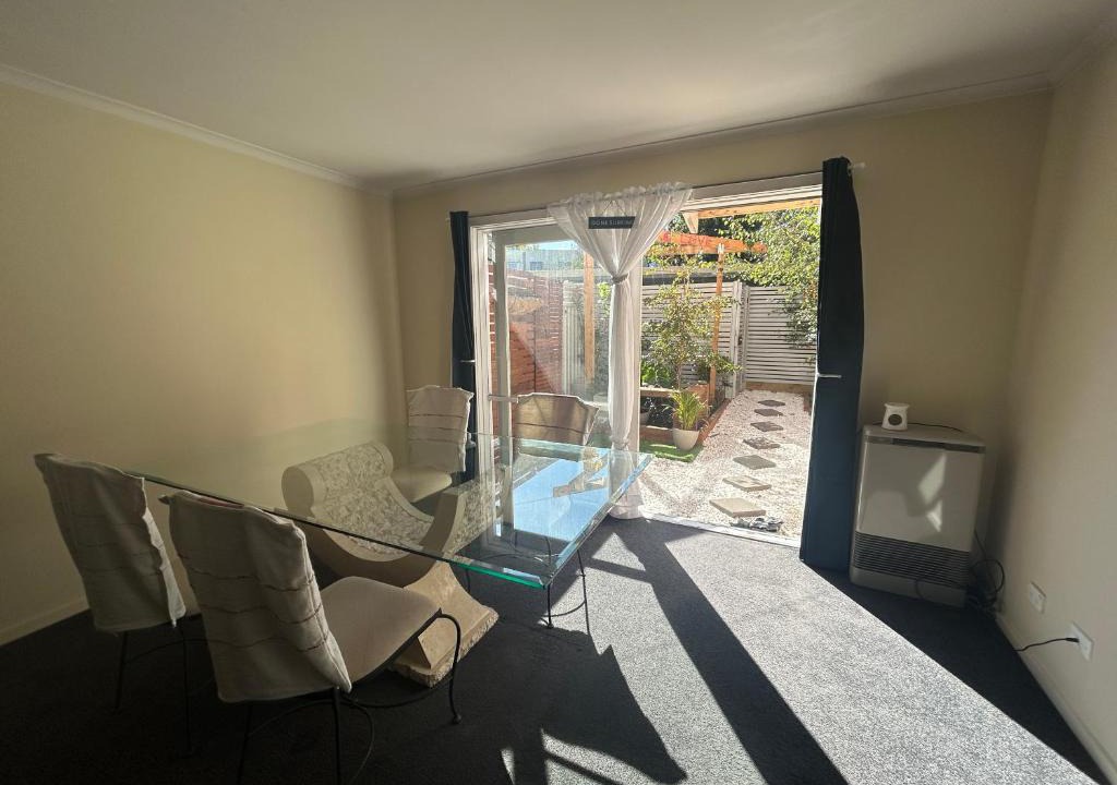 West Melbourne Apartment | Peace and Love 2 Bedroom Townhouse West Melbourne