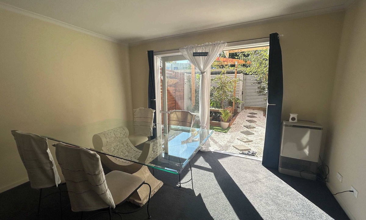 West Melbourne Apartment | Peace and Love 2 BDR Townhouse West Melbourne
