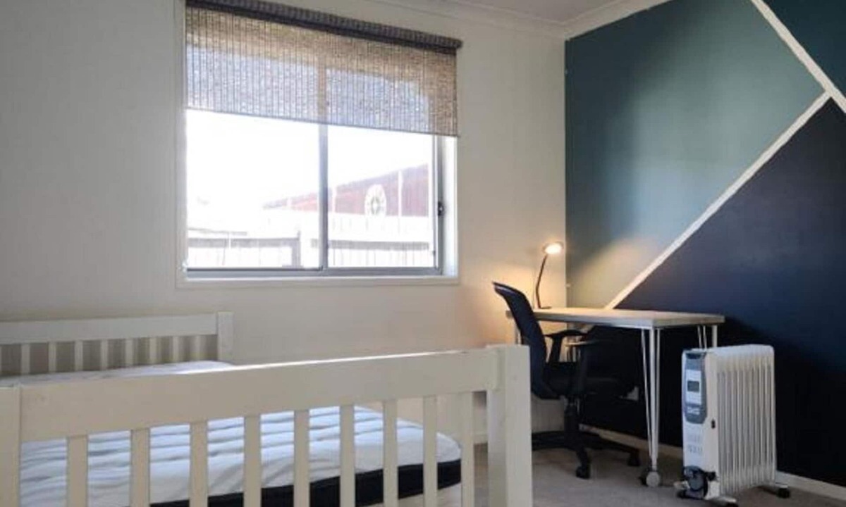 Wright House | Peaceful Property in Wright, Perfect for Business trips and other