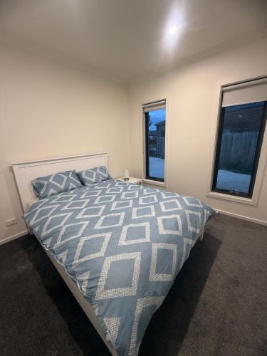 Wyndham Vale House | Peaceful Room in Wyndham Vale for Stay