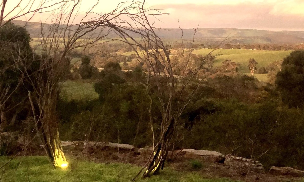 Inman Valley Cottage | Pear Tree Hollow Cottage. For couples who love nature.