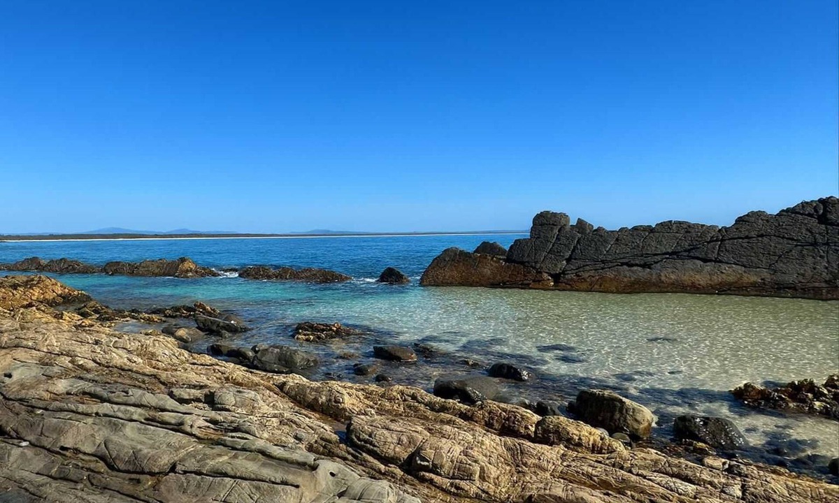 Forster House | Pebbly Beach Estate | Sleeps 18