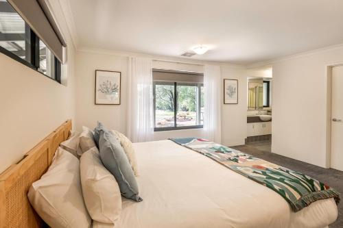 Quindalup House | Peppermint Retreat - perfect rural getaway