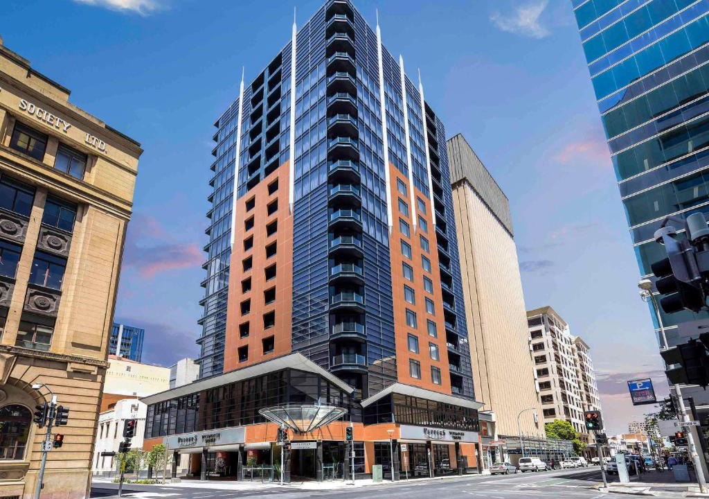 Adelaide Central Business District Hotel | Peppers Waymouth Hotel