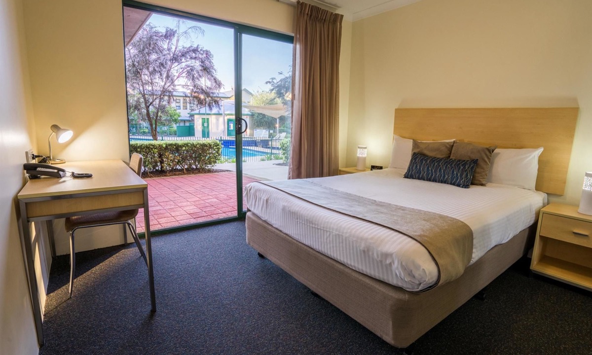 Ascot Hotel | Perth Ascot Central Apartment Hotel