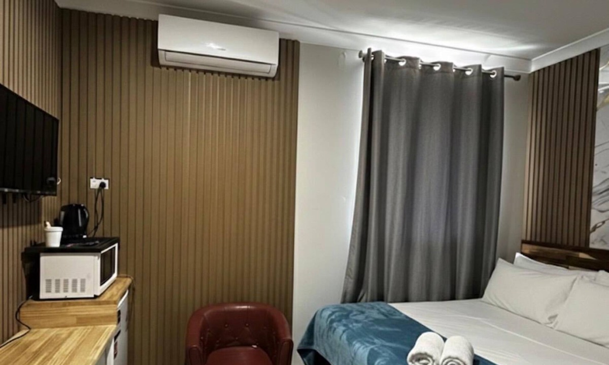 Thornlie Hotel | Perth City Motel