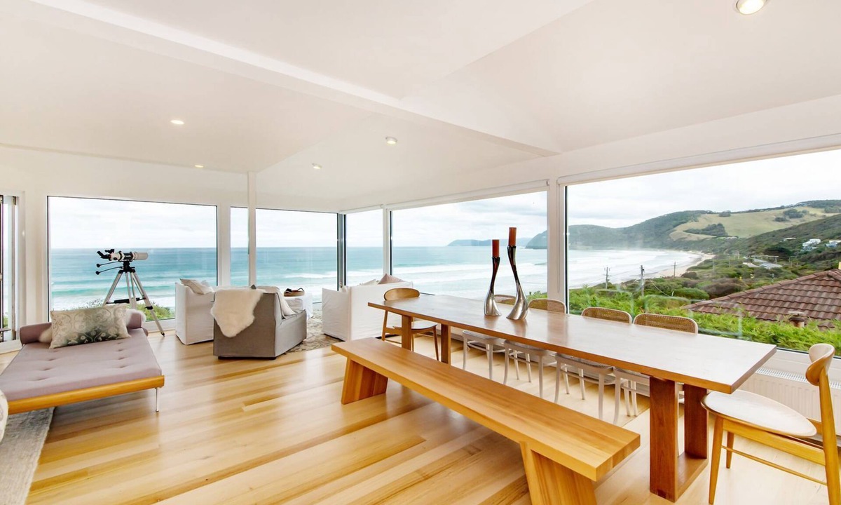 Eastern View House | Pet Friendly - Yumba - Beach Views on the Great Ocean Road