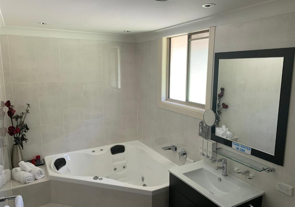 Picton Hotel | Picton Valley Motel Australia