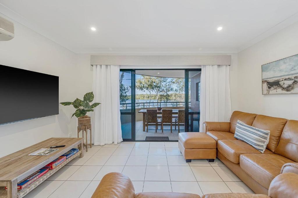 North Haven Apartment | Pippies your water view escape