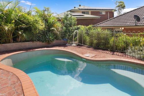 Bonnells Bay House | Play and Pool Bonnells Bay