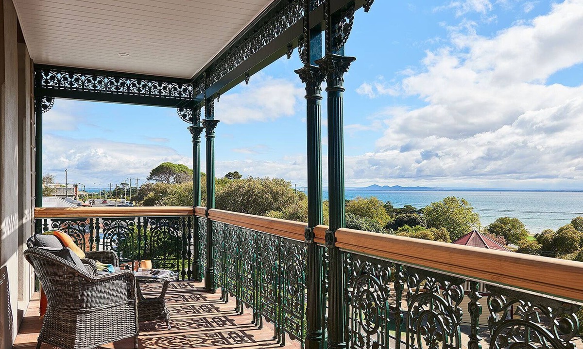 Portarlington Hotel | Portarlington Grand Hotel