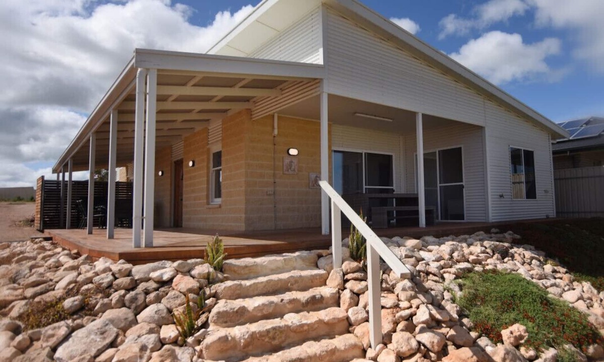 Moonta Bay House | Poseidons Oasis - Family Retreat - Moonta Bay