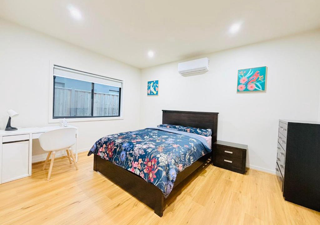 Mambourin House | Premier Suite with Ensuite Bathroom