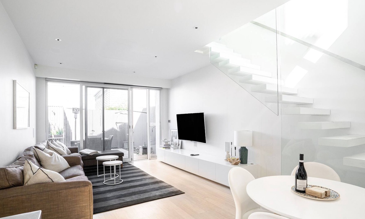 South Melbourne House | Premium double story terrace house ~ 5★ Location