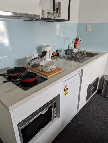 Proserpine Hotel | PROSERPINE MOTOR LODGE