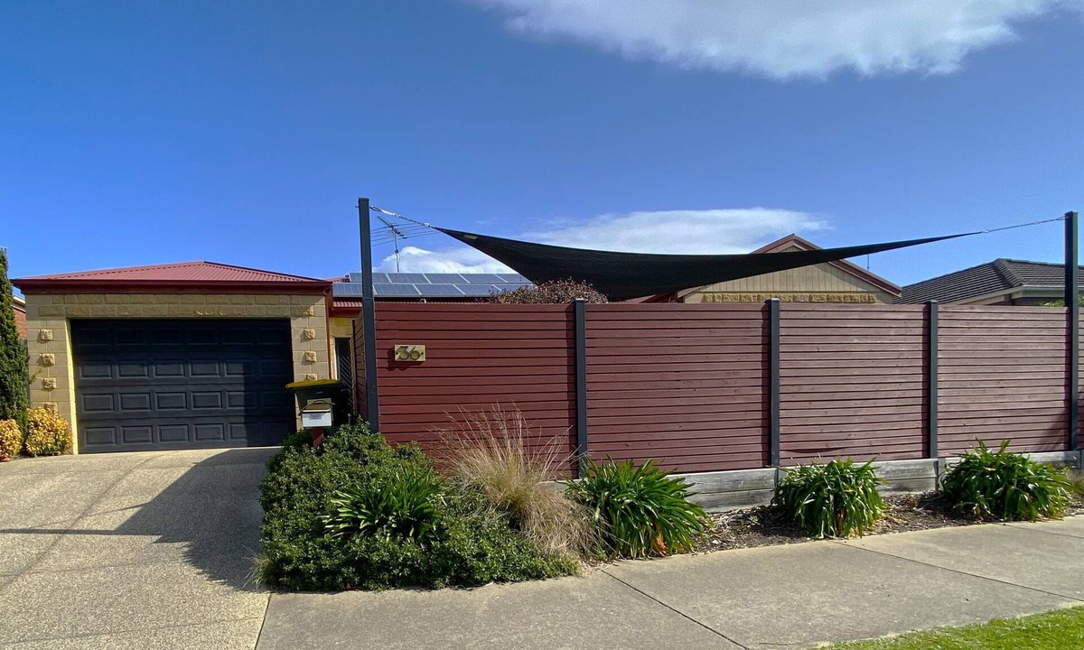Torquay House | Putt the Sands!