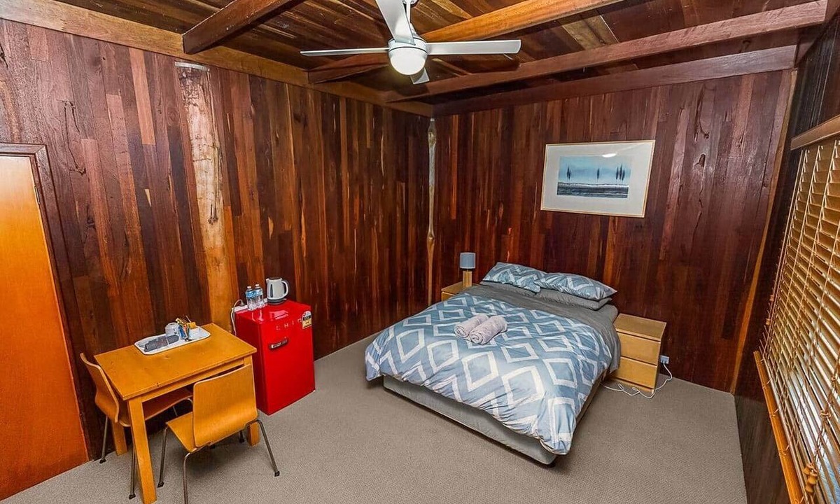 Upper Warren House | Queen Chalet 11 | Manjimup WA