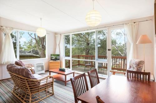 Pambula Beach Apartment | Queens Cove