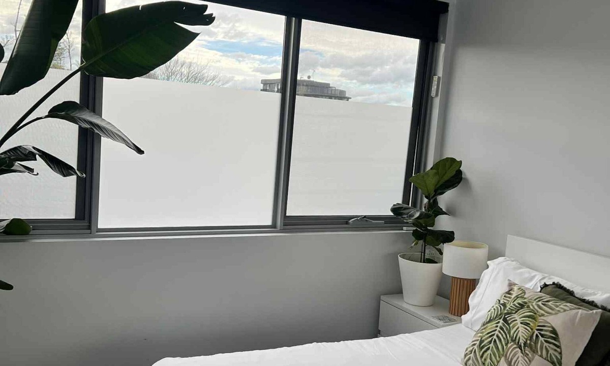 Heidelberg Apartment | Quiet 1 Bedroom 1 Bathroom plus Study Close to Hospitals Free Parking