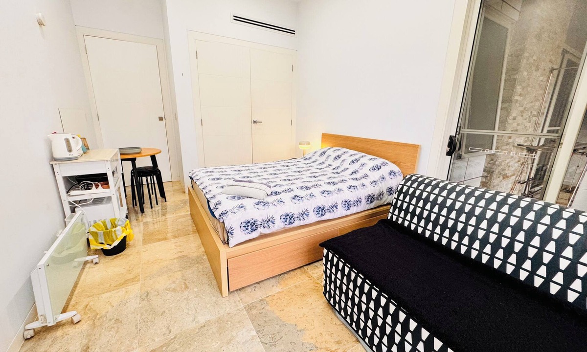 Bella Vista Apartment | Relax and Retreat Studio Flat