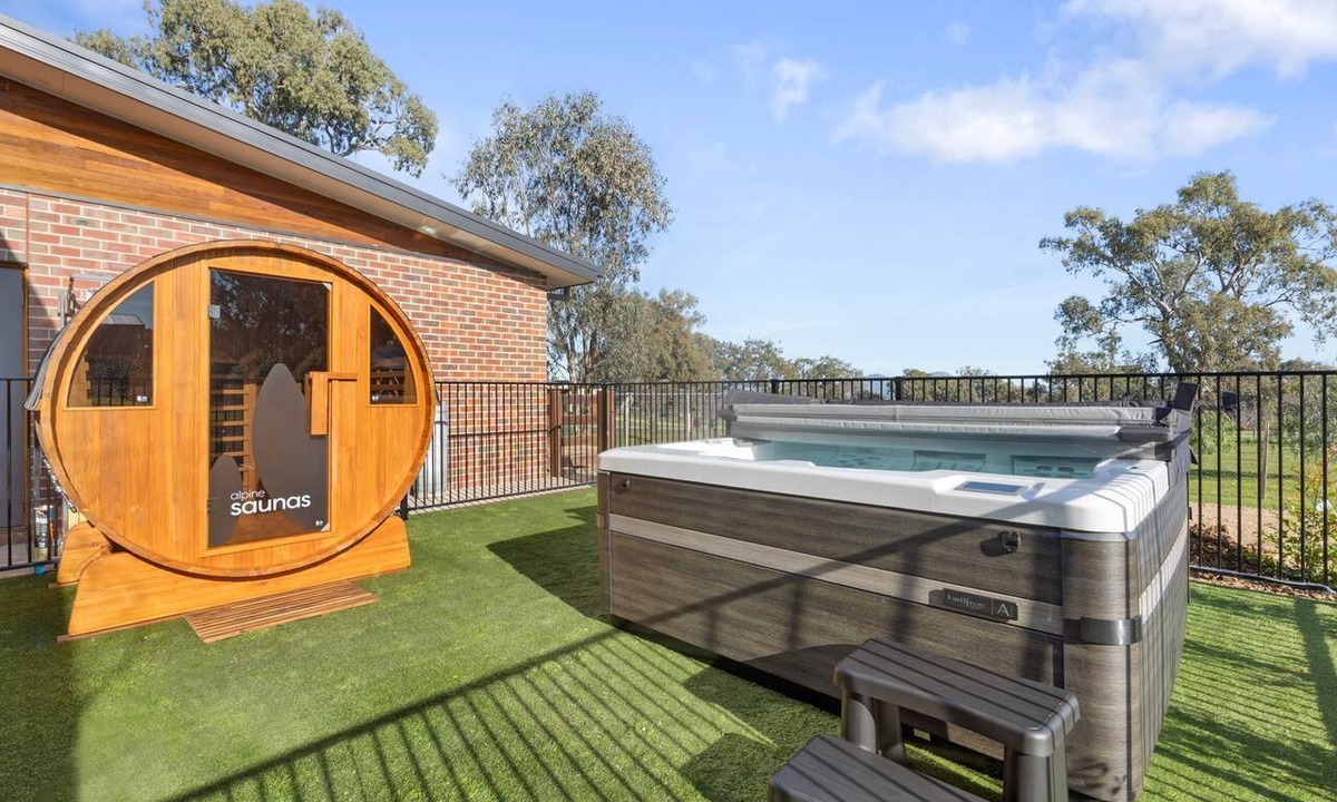 Mansfield House | Relax & Explore Mansfield Spacious Family Retreat Near Mt Buller