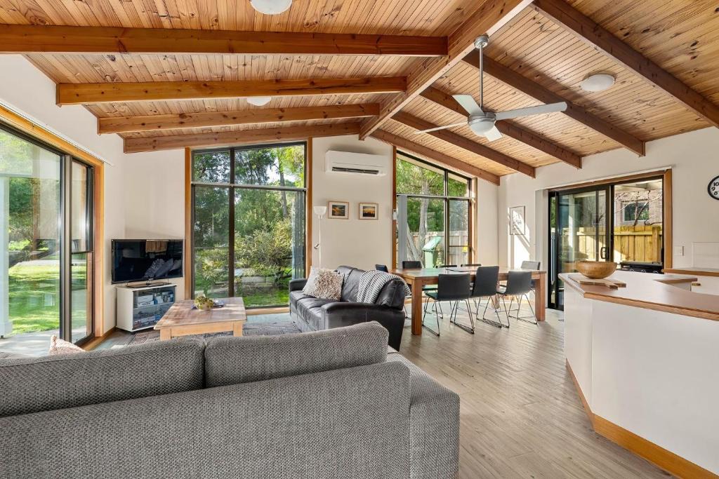 Inverloch House | Relax On Ripple